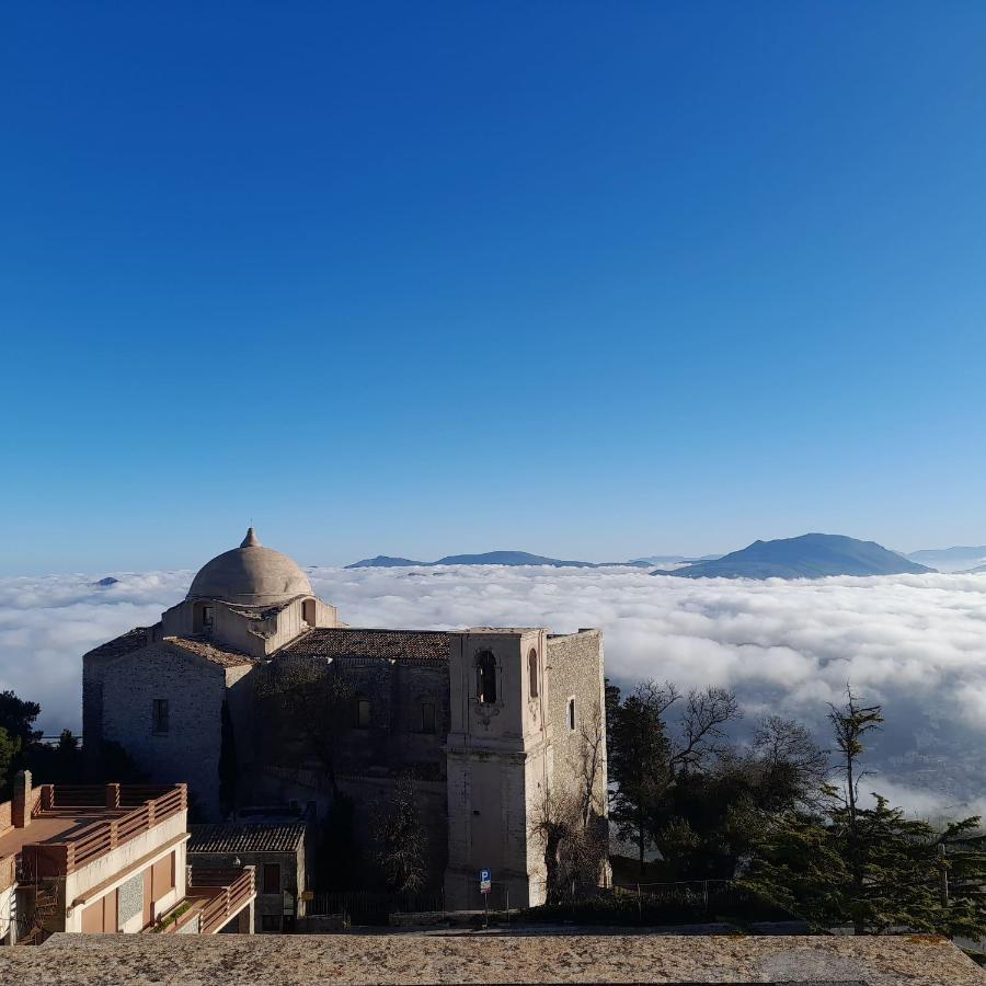 Casa Cattauro Camere Vista Cielo Erice Exterior photo