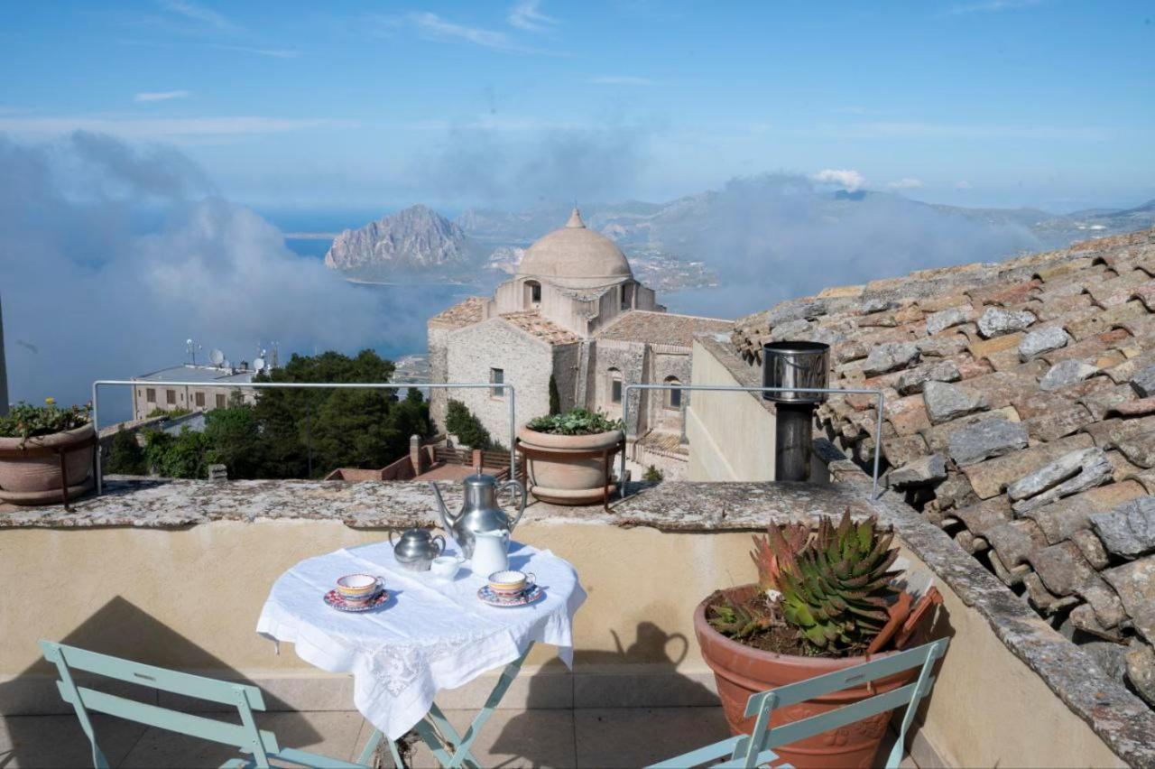 Casa Cattauro Camere Vista Cielo Erice Exterior photo